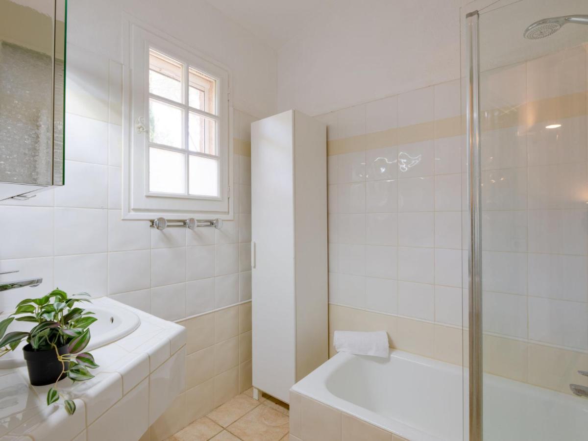 Holiday Home Les Agasses By Interhome Sainte-Maxime Exteriör bild