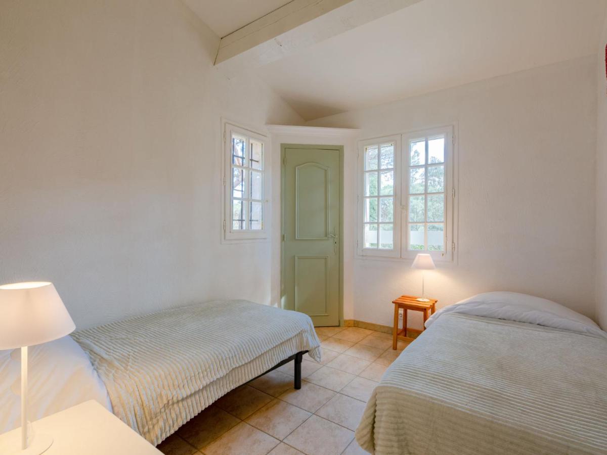Holiday Home Les Agasses By Interhome Sainte-Maxime Exteriör bild